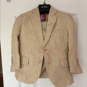 NEW Isaac Mizrahi 3 piece boy’s suit